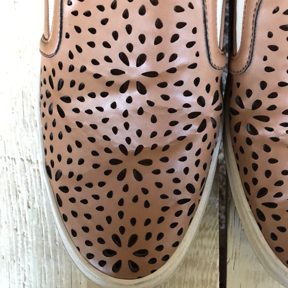 Nine West cut out slip on brown loafers - Picture 5 of 8